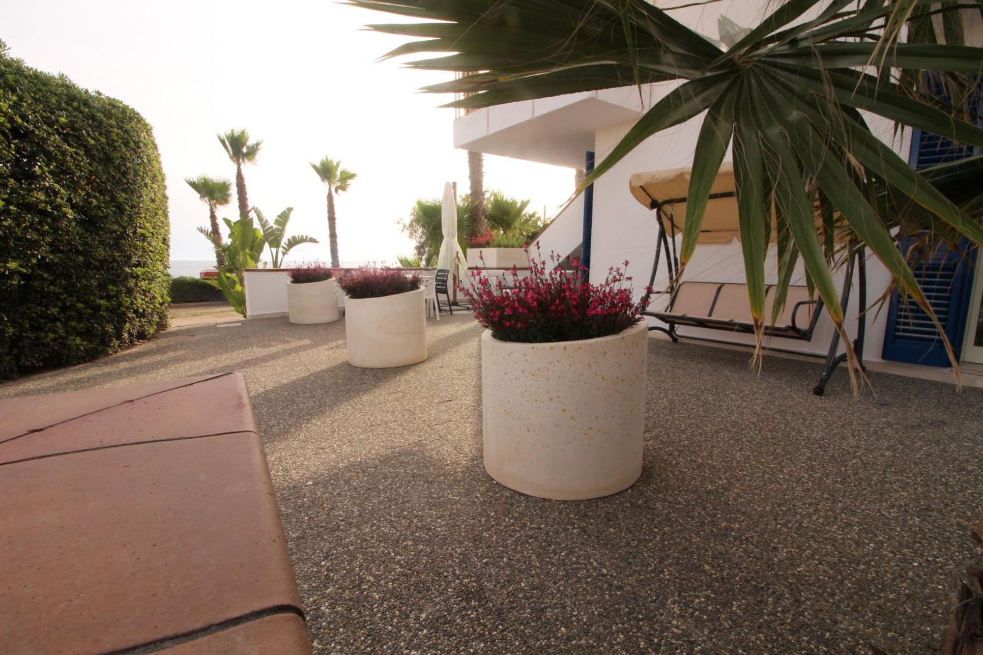 Residence Mare Azzurro Torre San Giovanni Ugento Exterior photo