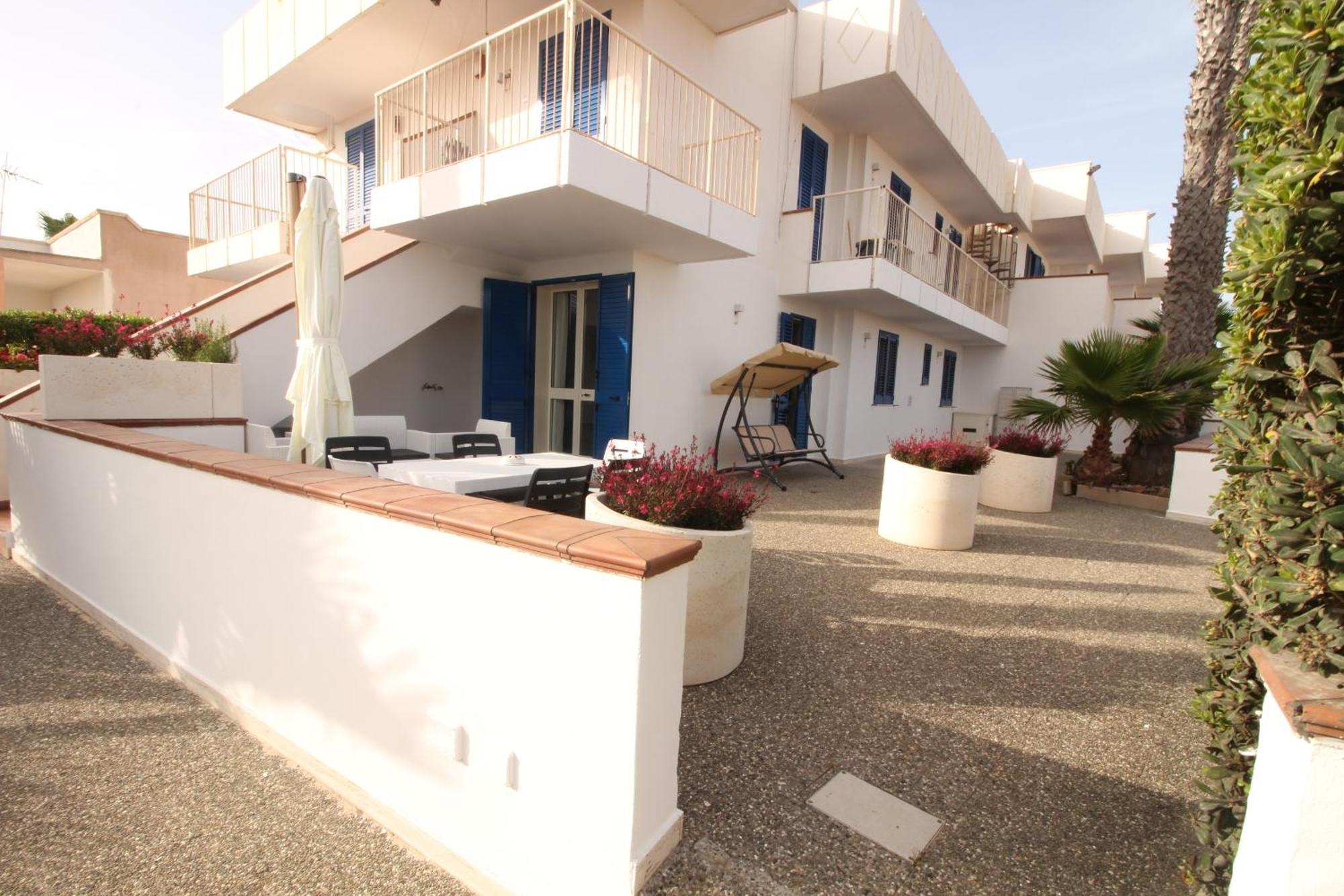Residence Mare Azzurro Torre San Giovanni Ugento Exterior photo