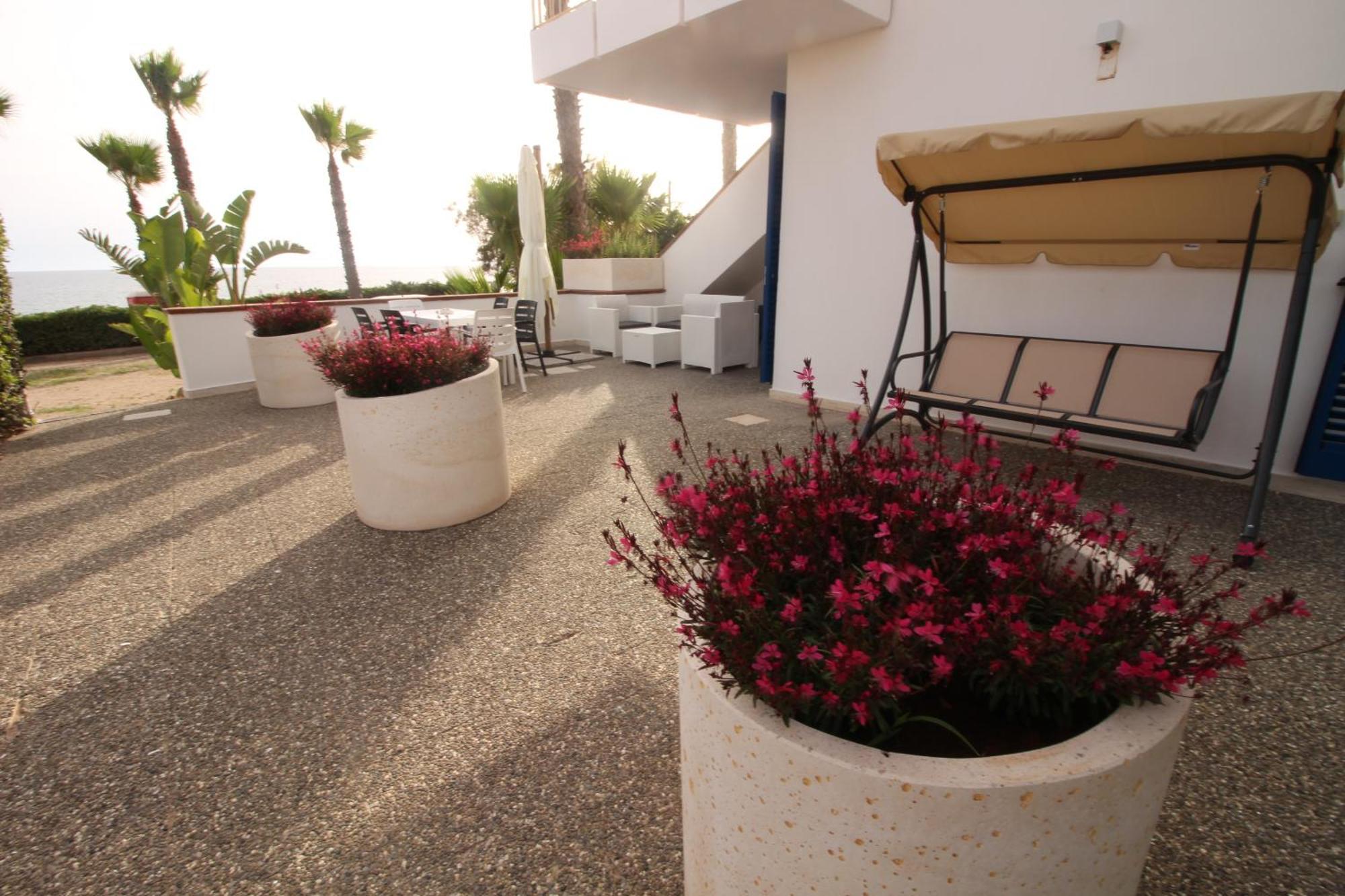 Residence Mare Azzurro Torre San Giovanni Ugento Exterior photo