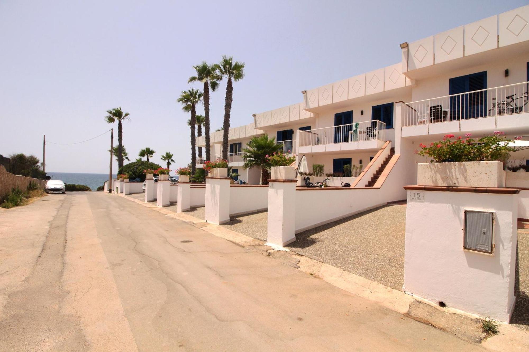 Residence Mare Azzurro Torre San Giovanni Ugento Exterior photo